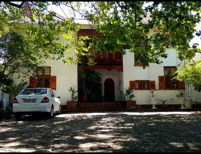 20M² OFFICE TO LET IN RONDEBOSCH